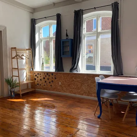 Gallery In The Heart Of Apartment *