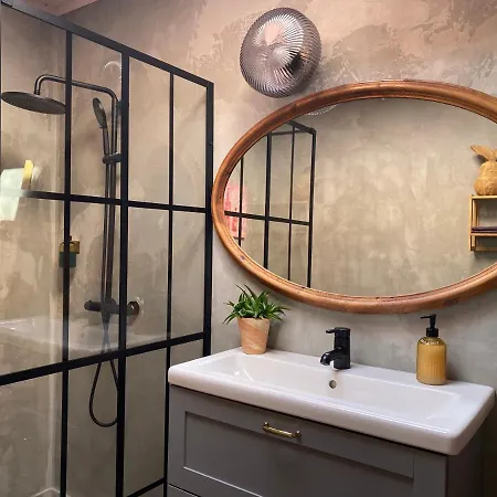 Gallery In The Heart Of