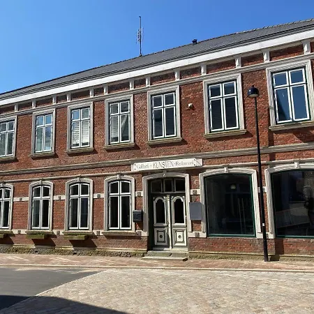 Gallery In The Heart Of Apartament Højer