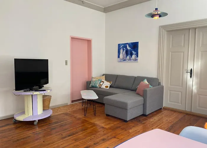 Gallery In The Heart Of *